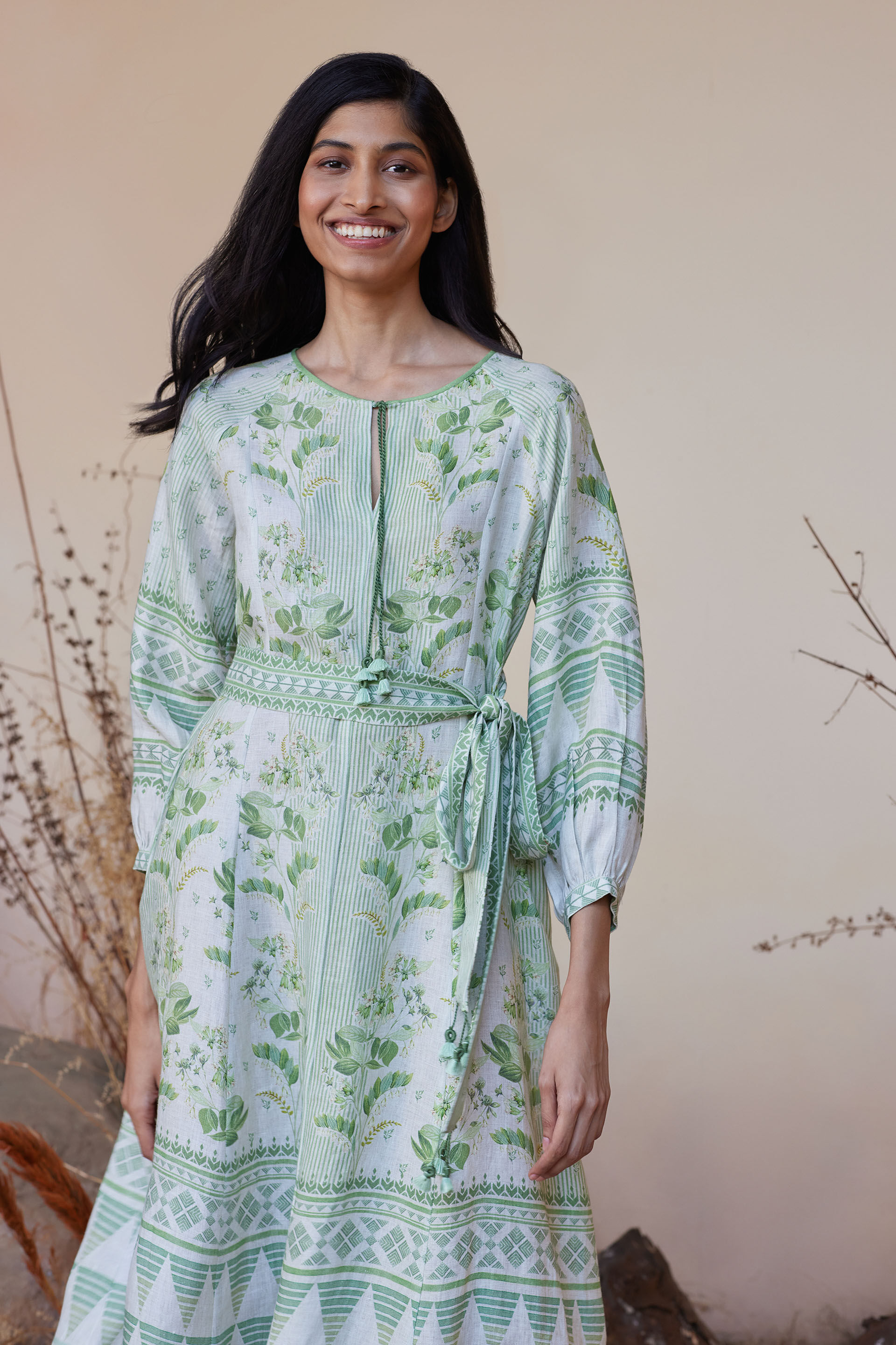 Alya clothing website online
